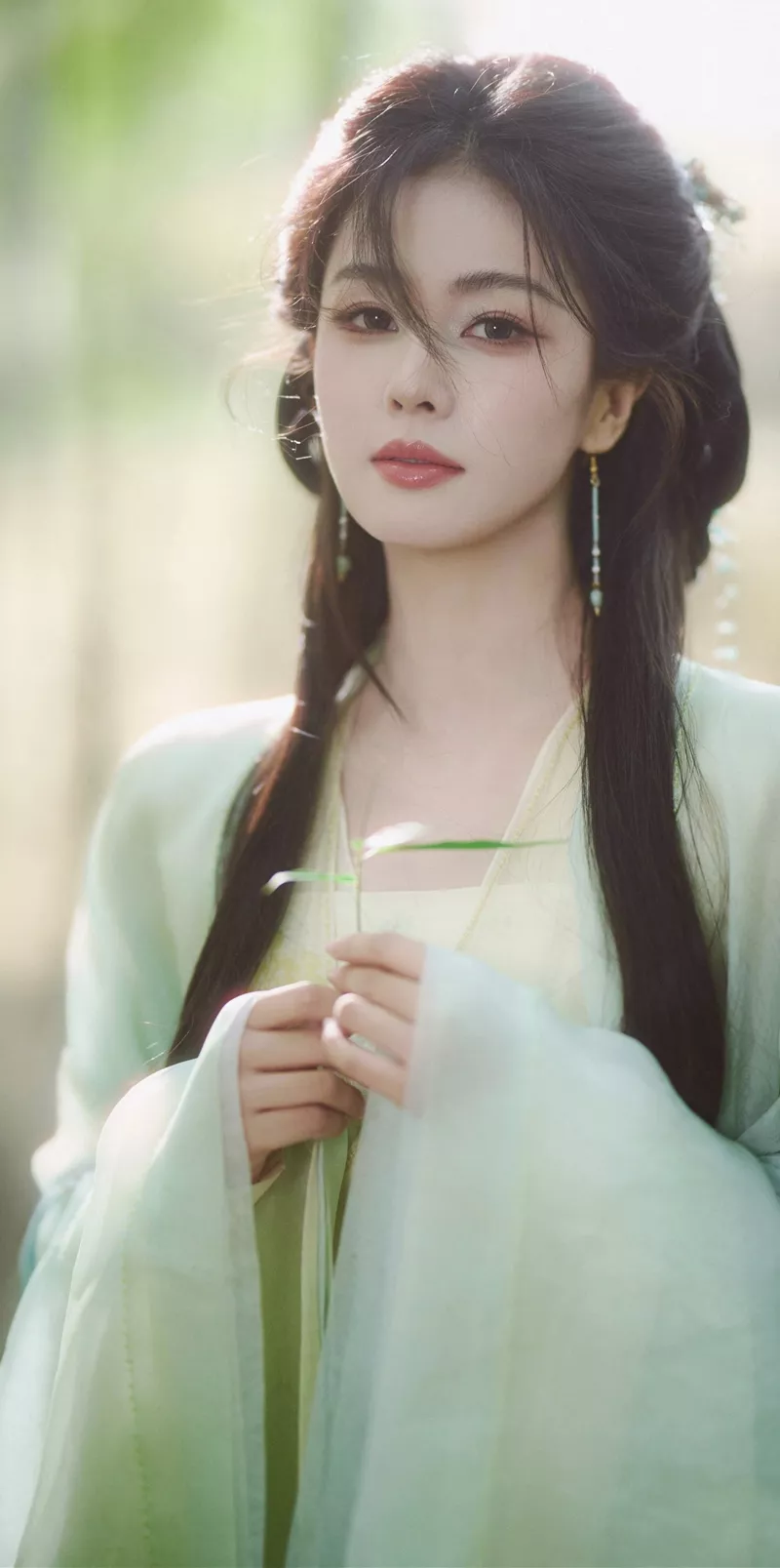 由日夸网AI生成的中国古典美女