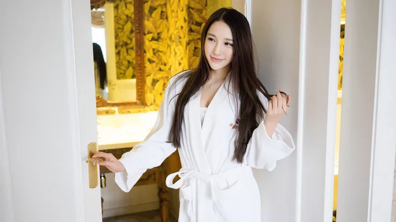 平面模特 车模-刘奕宁酒店睡衣照