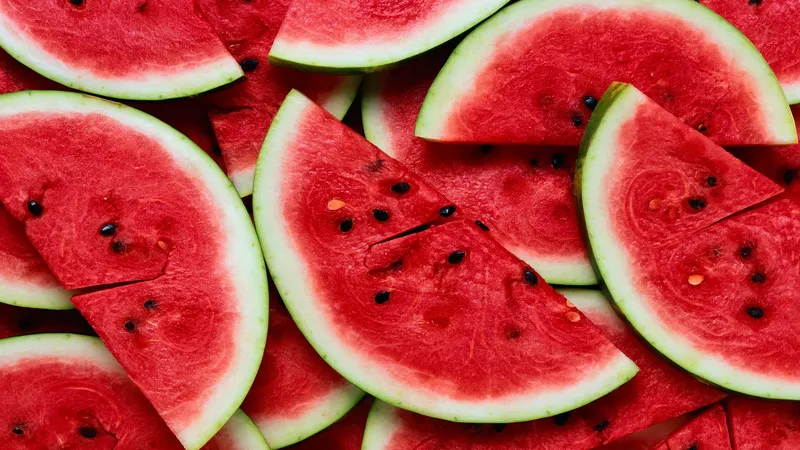 超高清切好的西瓜照片