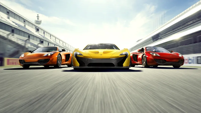 三种不同演示的跑车