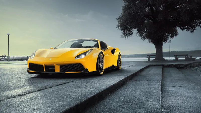 大树边的法拉利488黄色跑车