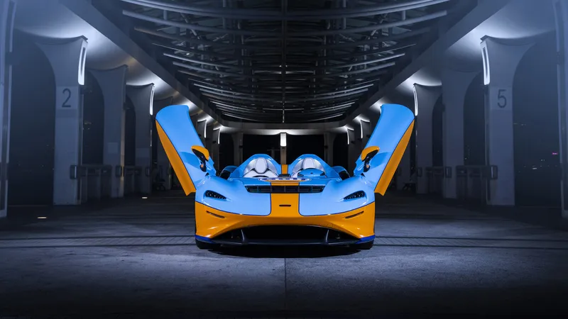 迈凯伦elva gulf theme打开剪刀门