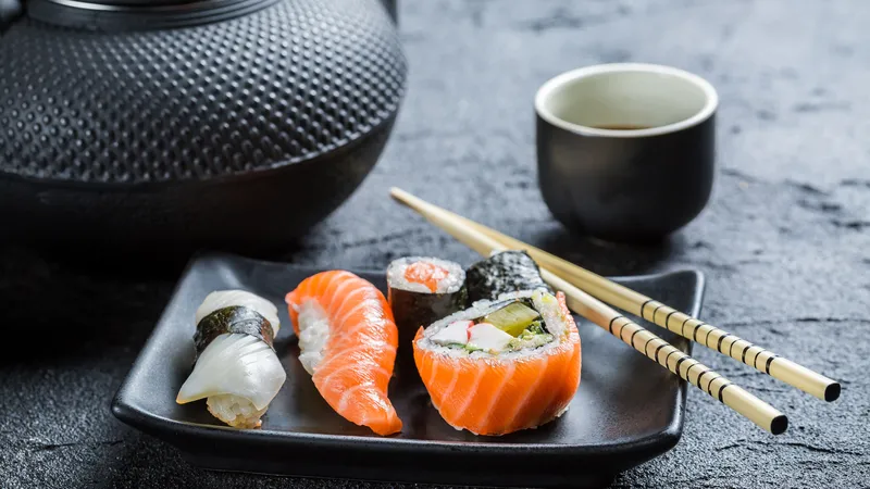  寿司和三文鱼