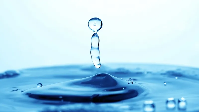 高速照相机拍摄的水滴和波纹