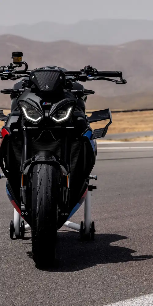宝马M 1000 R 2026