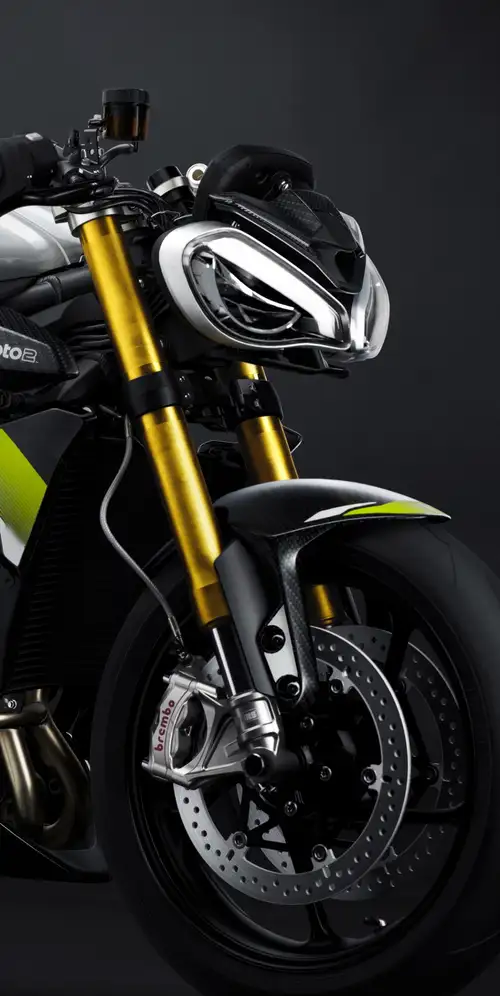 凯旋街三人765 Moto2版