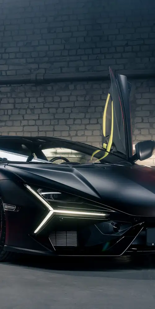 兰博基尼Revuelto哑光黑色