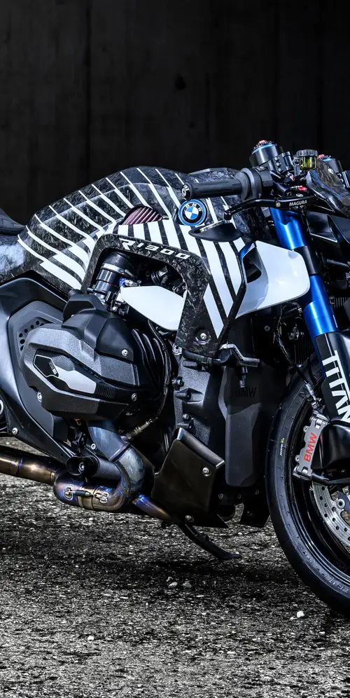 宝马R 1300 R泰坦2025