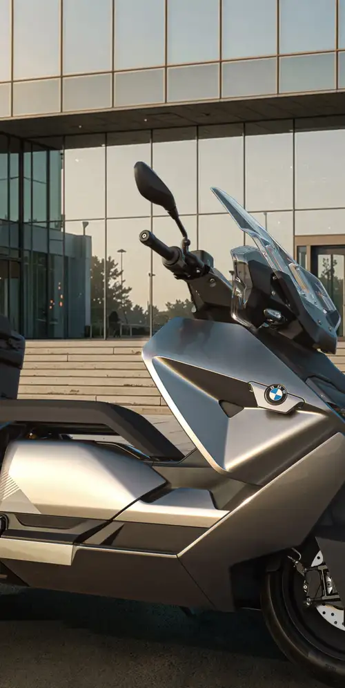 宝马CE 04独家2025