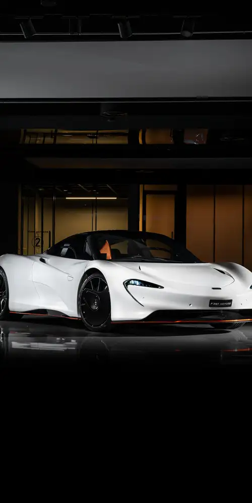 迈凯轮Speedtail垂直