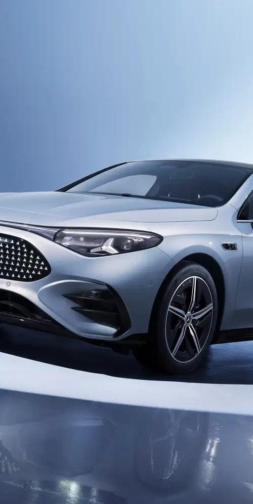 梅赛德斯-奔驰CLA 300 L 2025