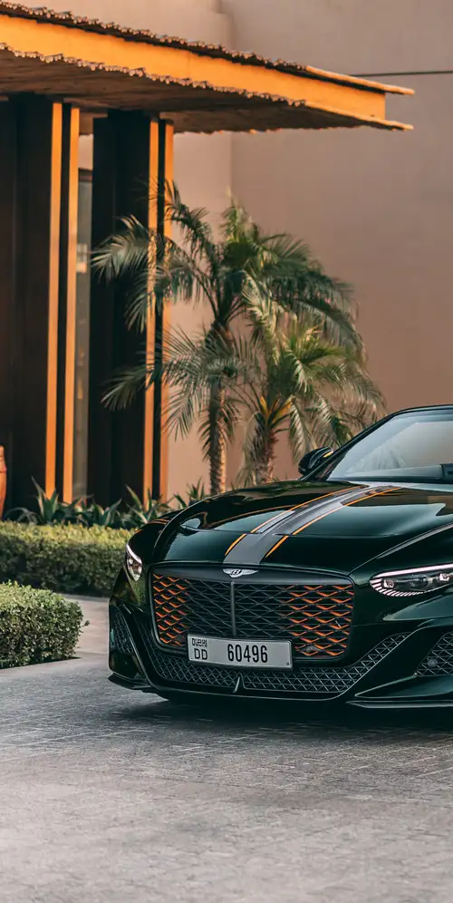 宾利Mulliner巴图尔敞篷车2025