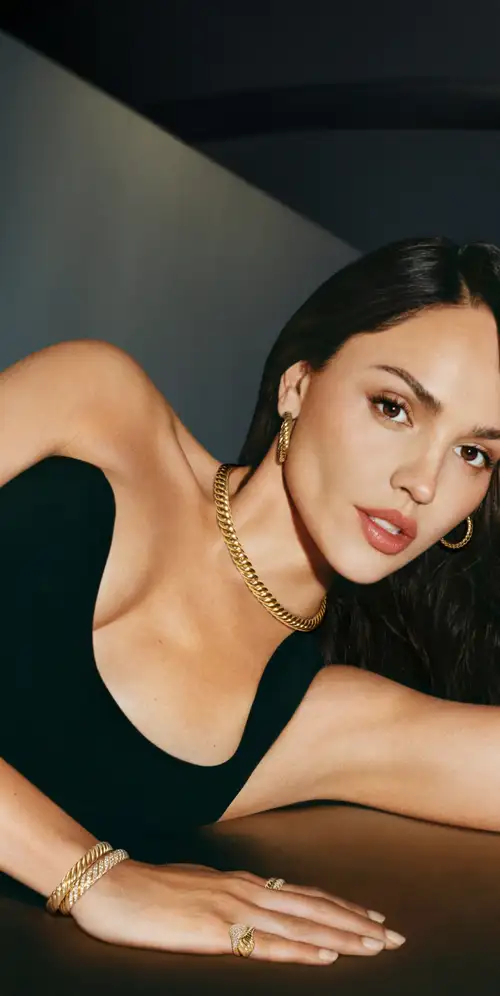 Eiza González时尚模特