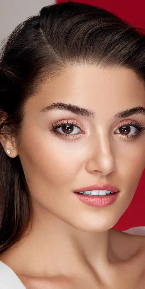 Hande Ercel土耳其女演员