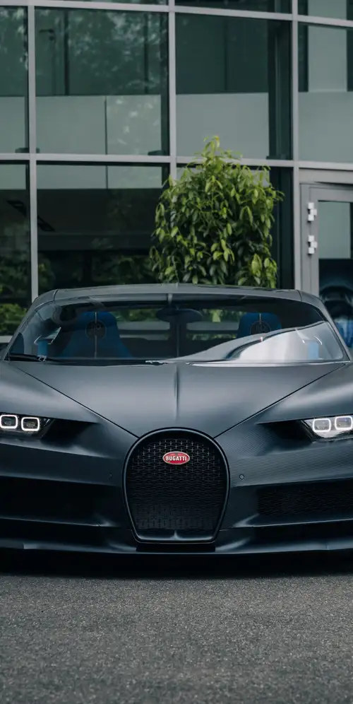 哑光黑色布加迪Chiron Sport