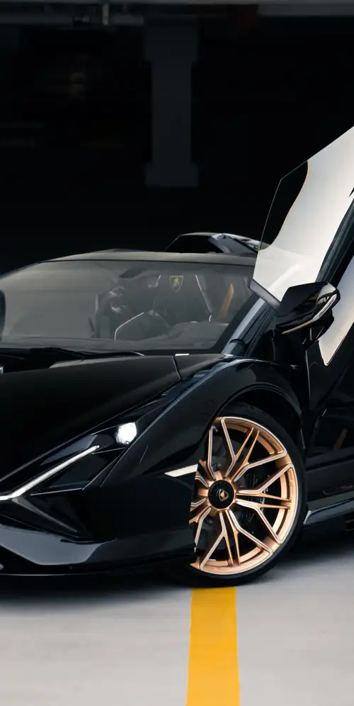 黑色兰博基尼Sián跑车