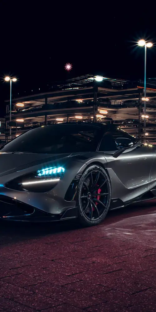 迈凯轮765LT夜间照明