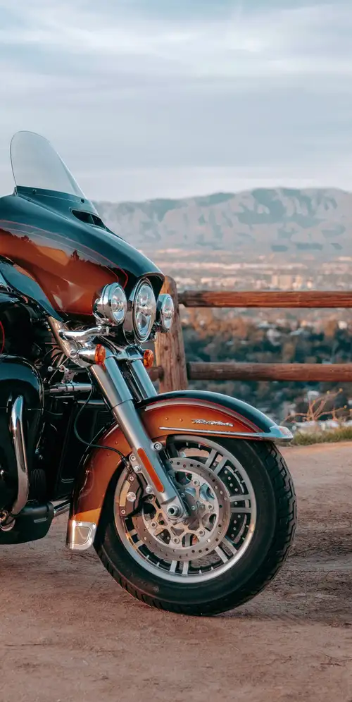 哈雷戴维森FLHTCUTG Tri-Glide Ultra