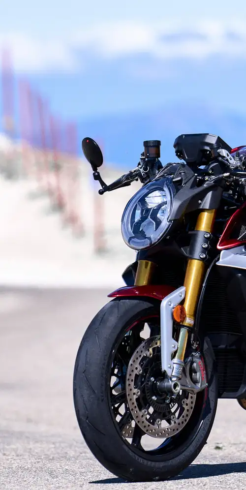 MV阿古斯塔Brutale 1000 RR Ottantesimo 2024