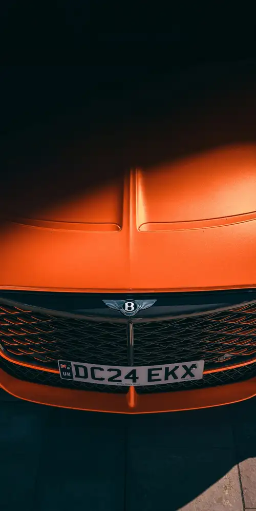 宾利Mulliner Batur敞篷车2024