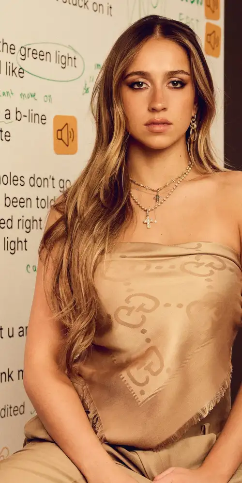 加拿大歌手泰特·麦克雷