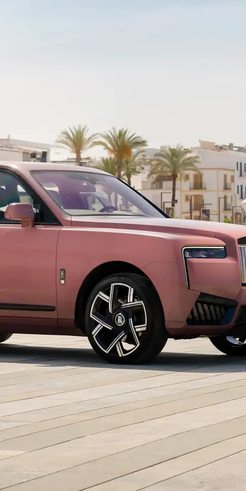 劳斯莱斯库里南黑色徽章2024