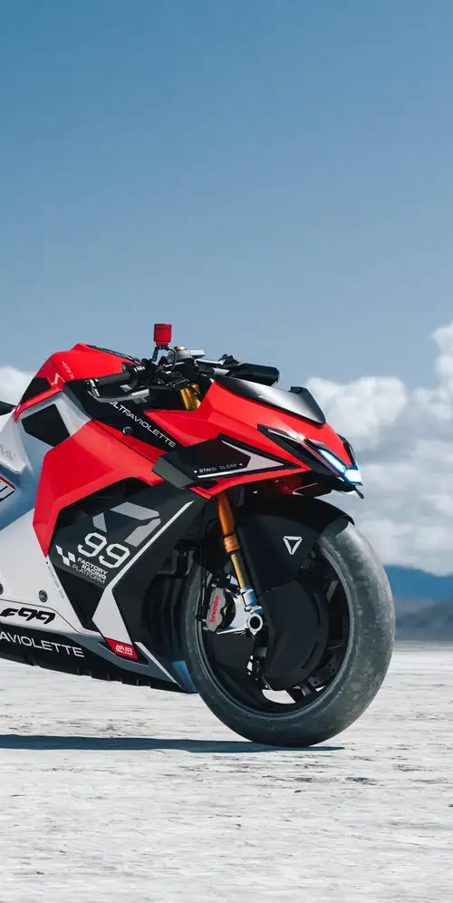 Ultraviolete F99电动超级摩托车