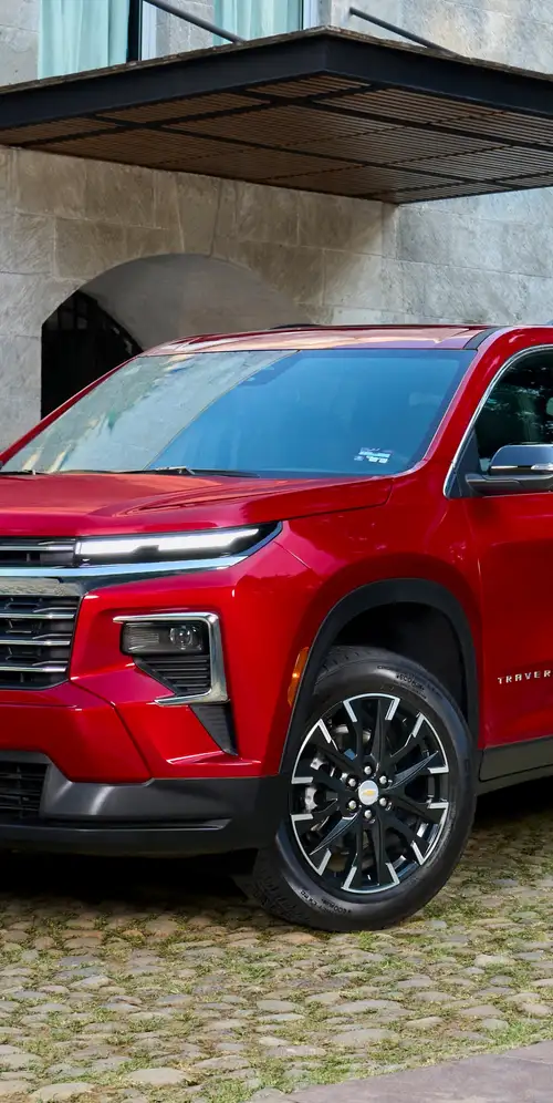 雪佛兰特拉弗斯LT 2024