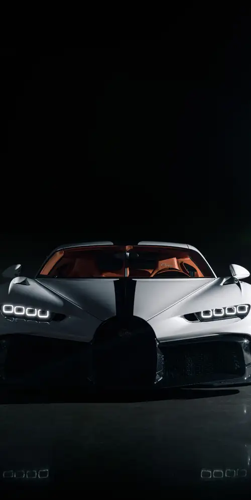 布加迪Chiron Pur Sport深色美学