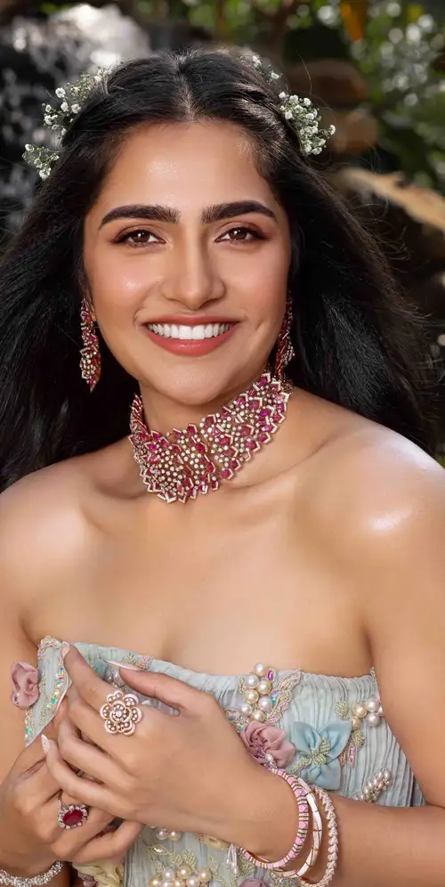 Rukmini Vasanth肖像