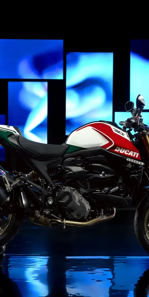 杜卡迪怪兽30周年纪念