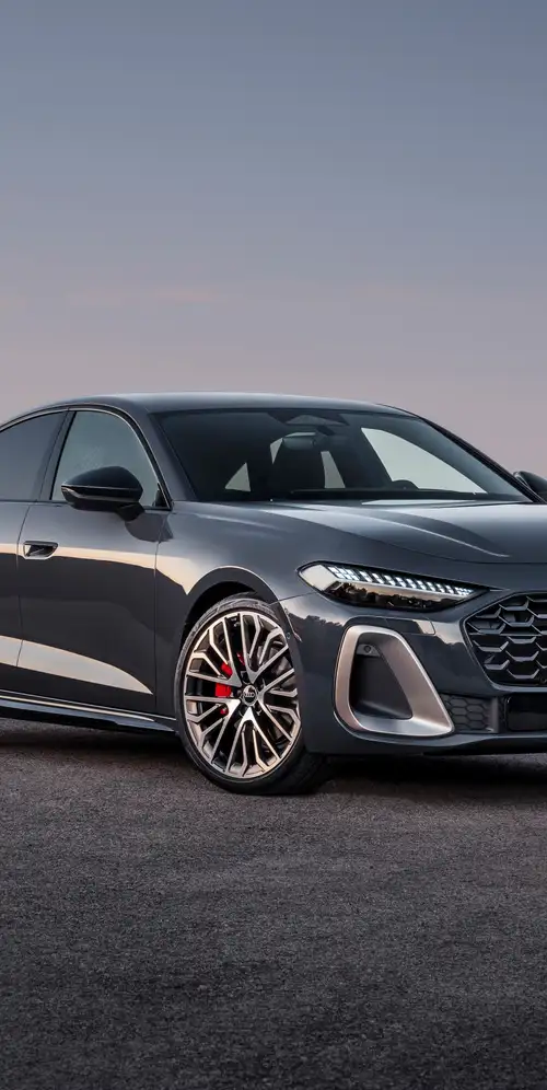 奥迪A5 TFSI四轮驱动S系列2024