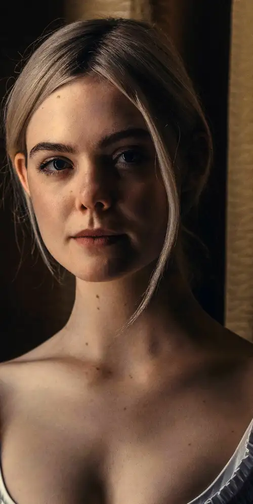 Elle Fanning凯瑟琳（伟大）