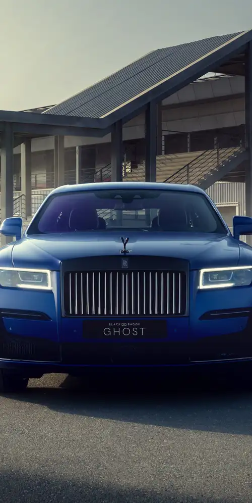 劳斯莱斯黑色徽章幽灵美学