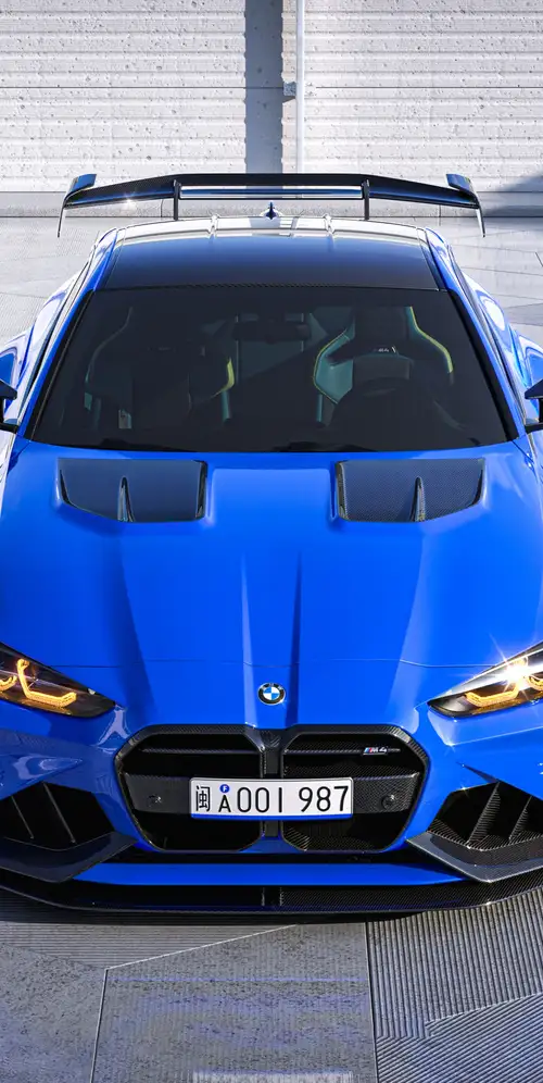蓝色宝马M4竞赛