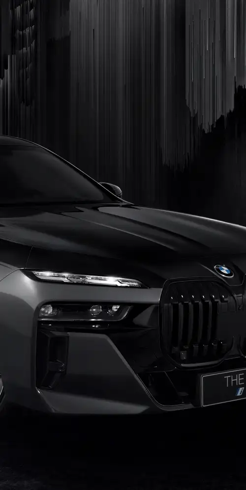 宝马i7电动轿车