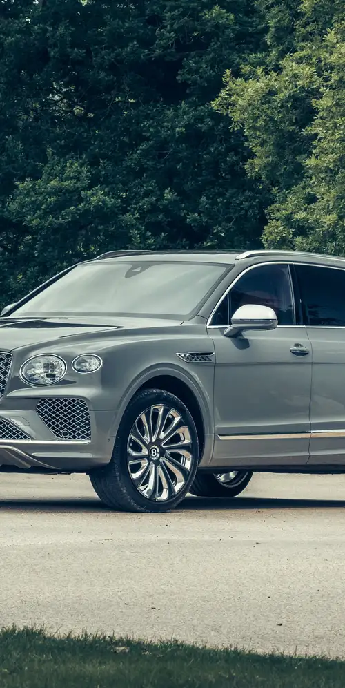宾利Bentayga EWB Mulliner 2024