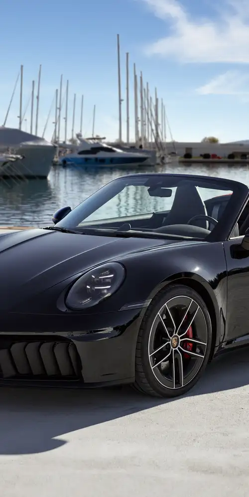 保时捷911 Carrera GTS敞篷车2024