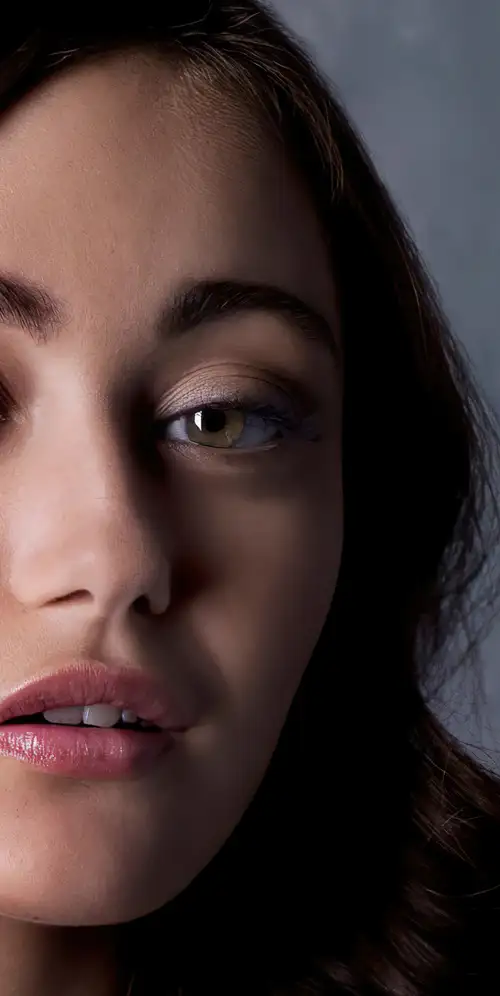 艾拉·珀内尔特写