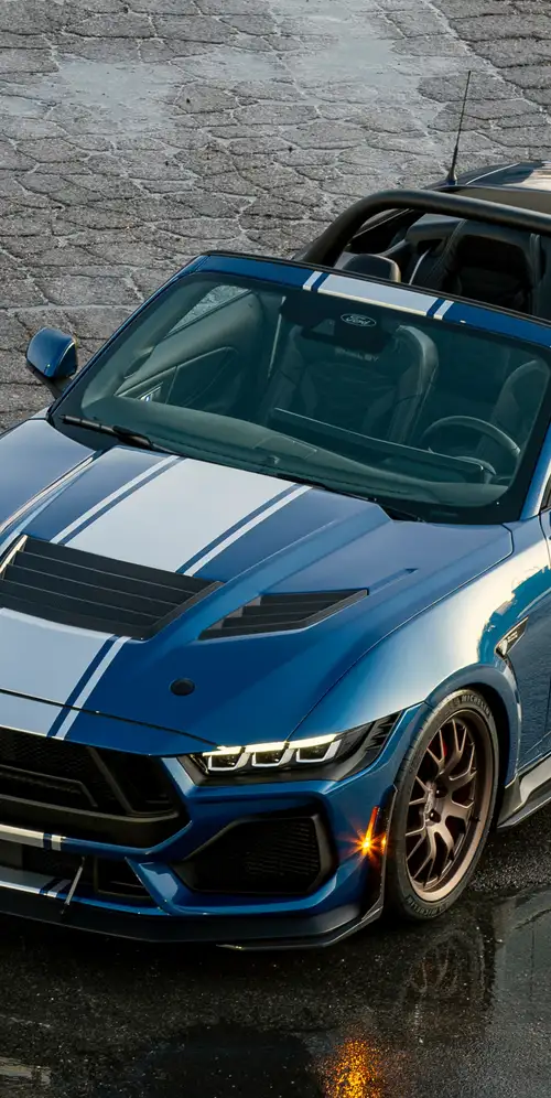 谢尔比超级蛇敞篷车