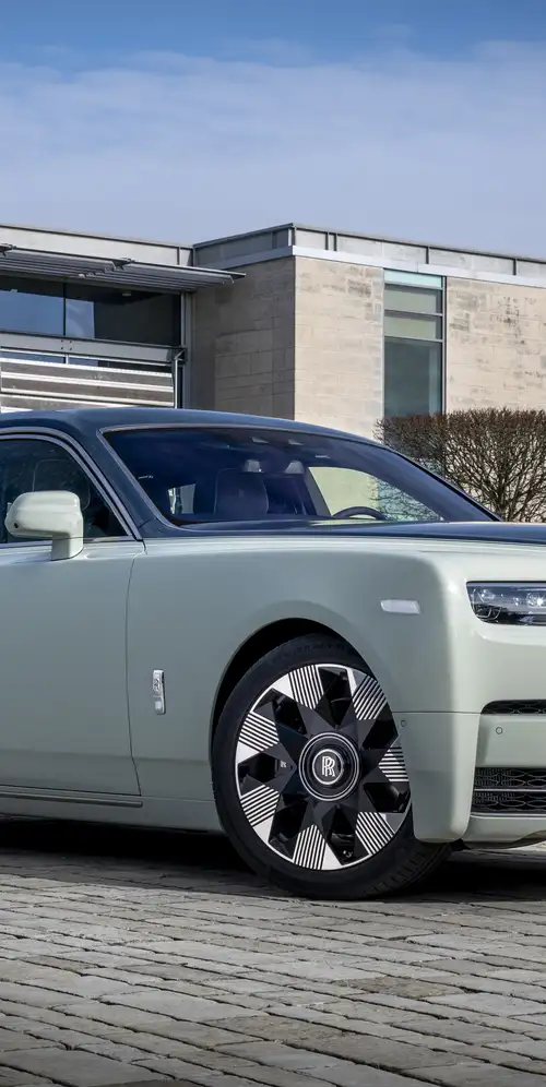 劳斯莱斯幻影EWB磁性2024