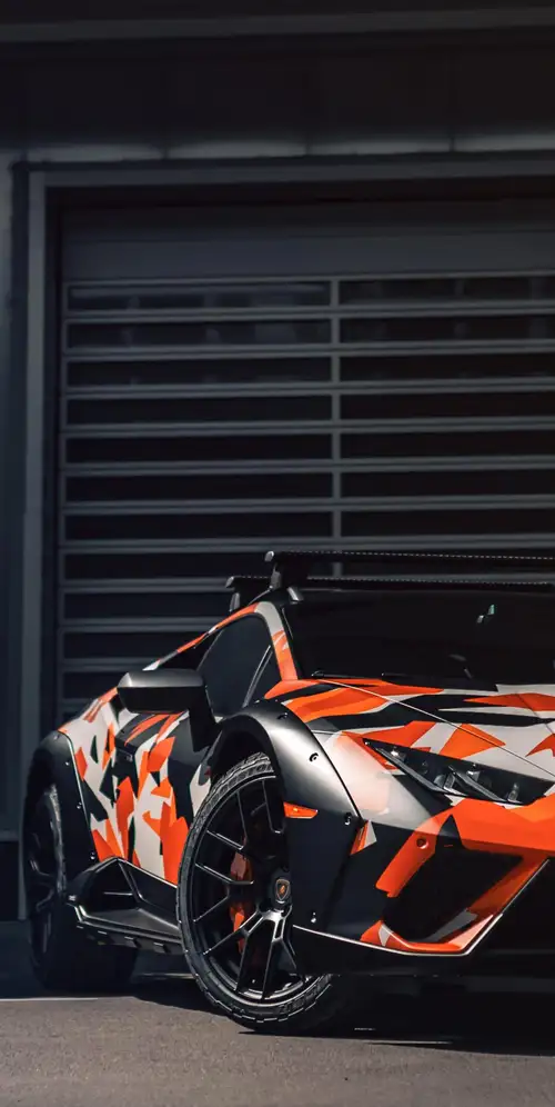 兰博基尼Huracán Sterrato全地形广告人物