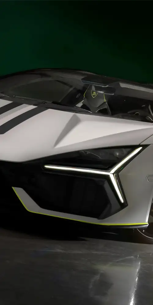 兰博基尼Revuelto竞技场广告人物