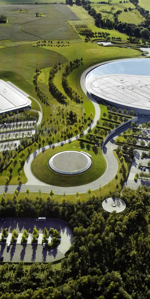 英国迈凯伦技术中心