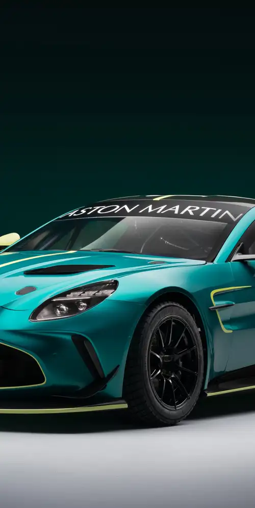 阿斯顿·马丁Vantage GT4 2024