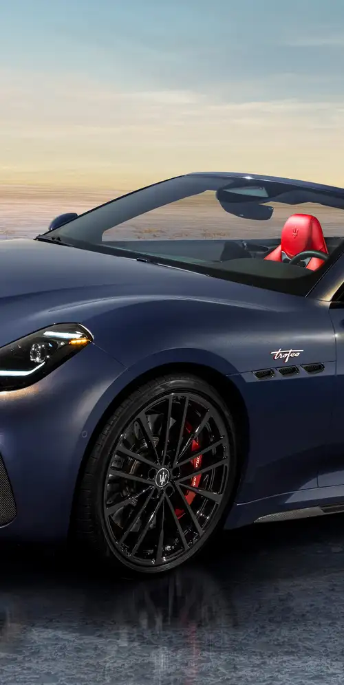 玛莎拉蒂Granturismo Trofeo敞篷车