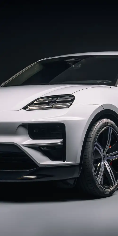 保时捷Macan Turbo电动汽车