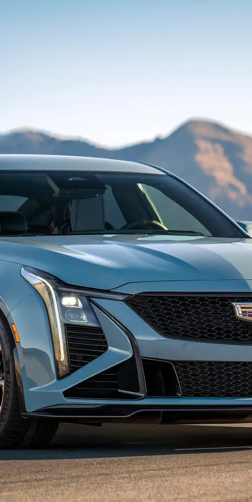 凯迪拉克CT5-V黑鹰2025