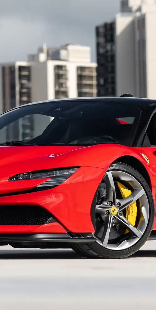 法拉利SF90 Stradale红色轿车