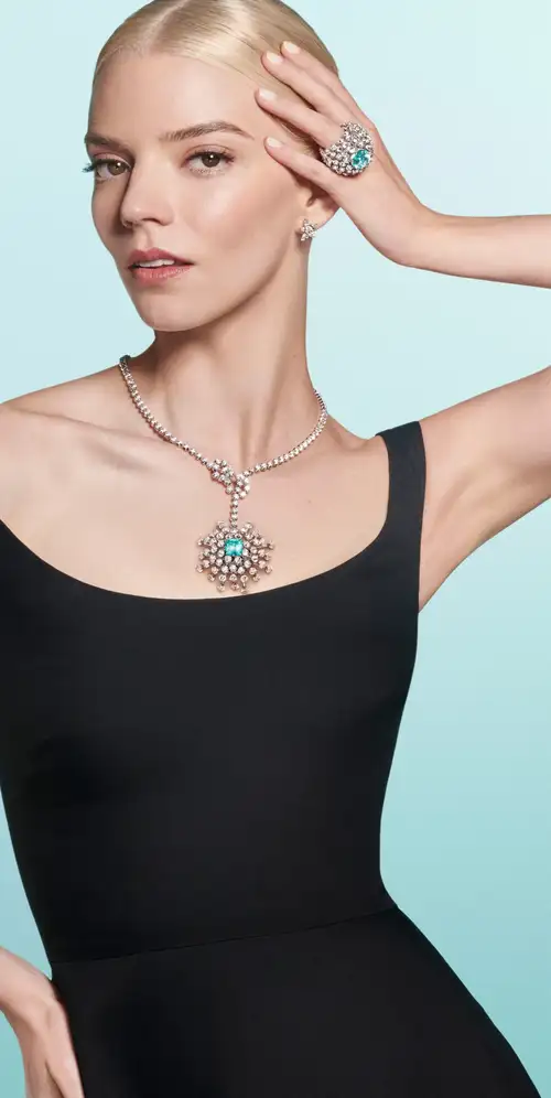 女演员安雅·泰勒·乔伊